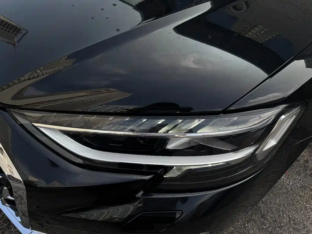 Audi A8 — миниатюра 7