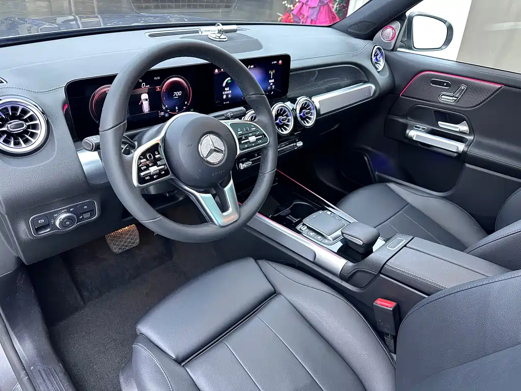 Mercedes-Benz GLB — миниатюра 6