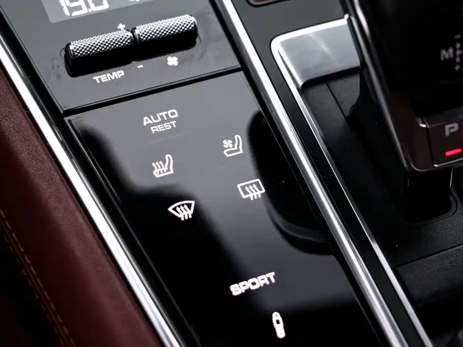 Porsche Panamera — миниатюра 10