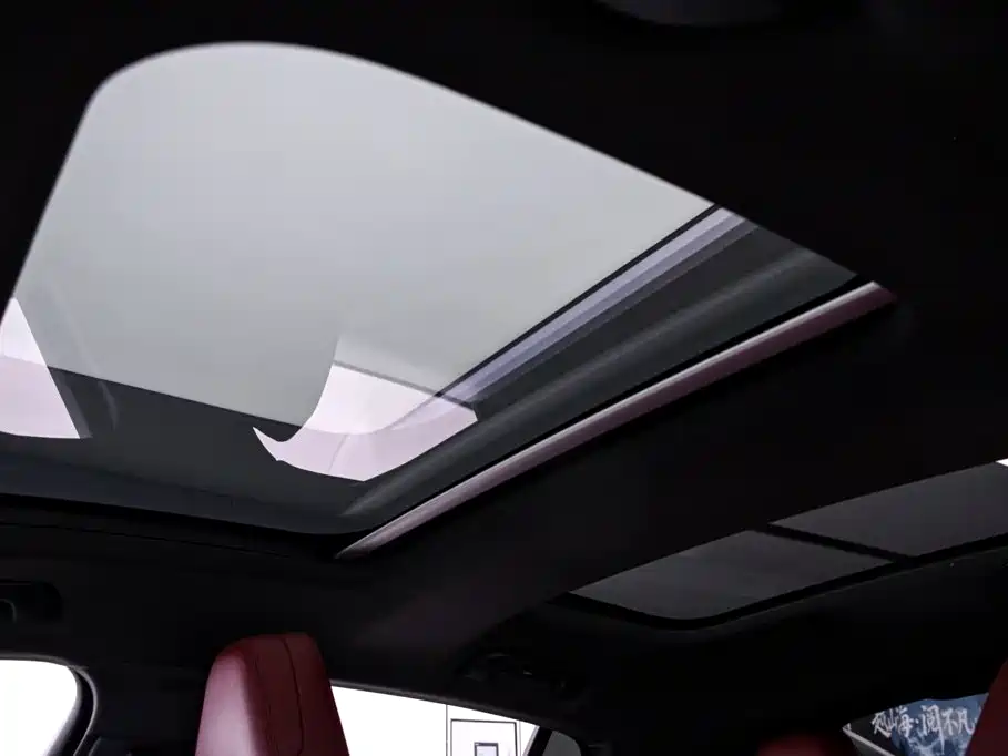 Porsche Panamera — миниатюра 12