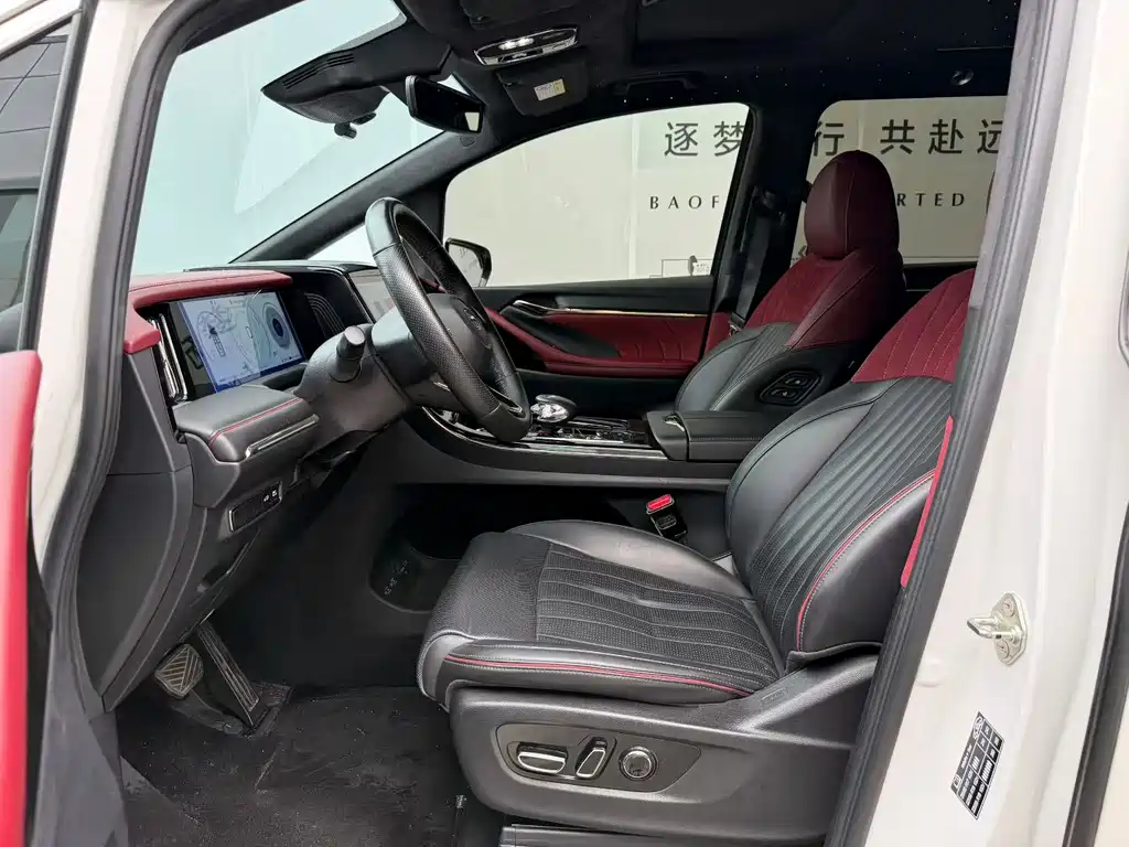 GAC Motor Trumpchi M8 — миниатюра 4