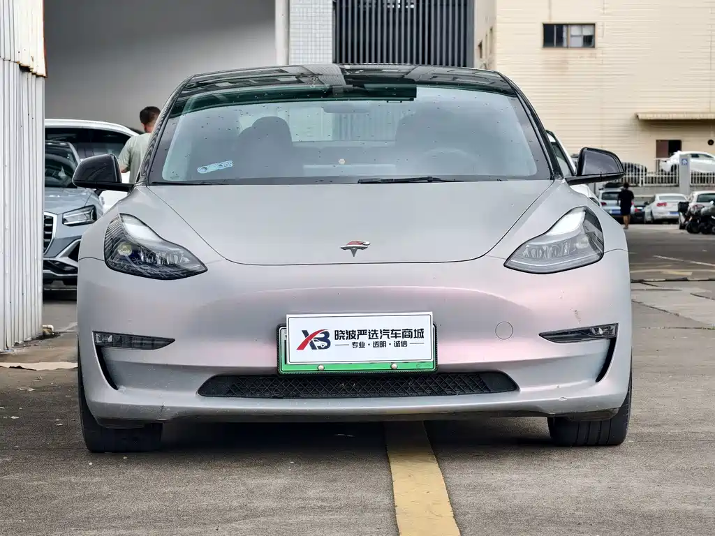 Tesla Model 3 — миниатюра 2