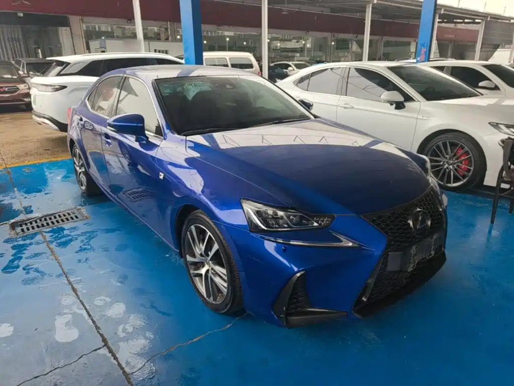 Lexus IS — миниатюра 4