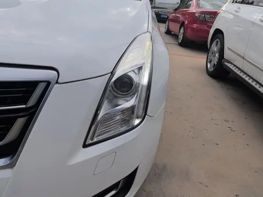 Cadillac XTS — миниатюра 5