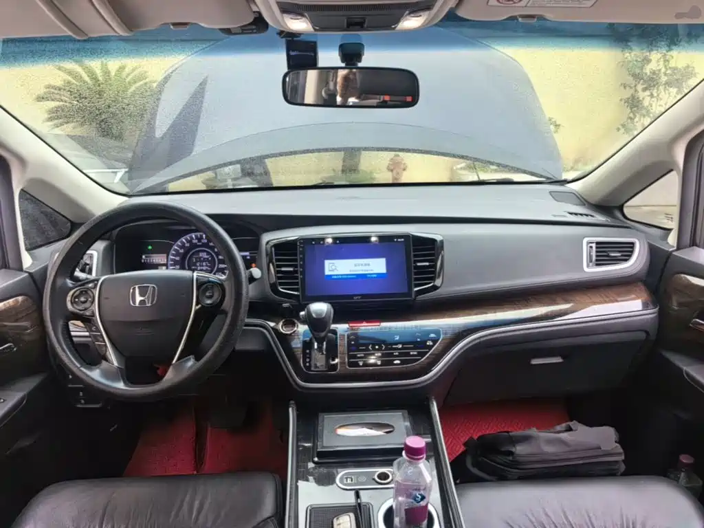 Honda Odyssey — миниатюра 10