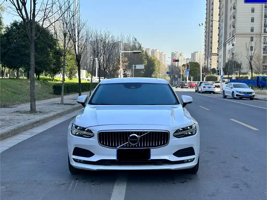 Volvo S90 2017