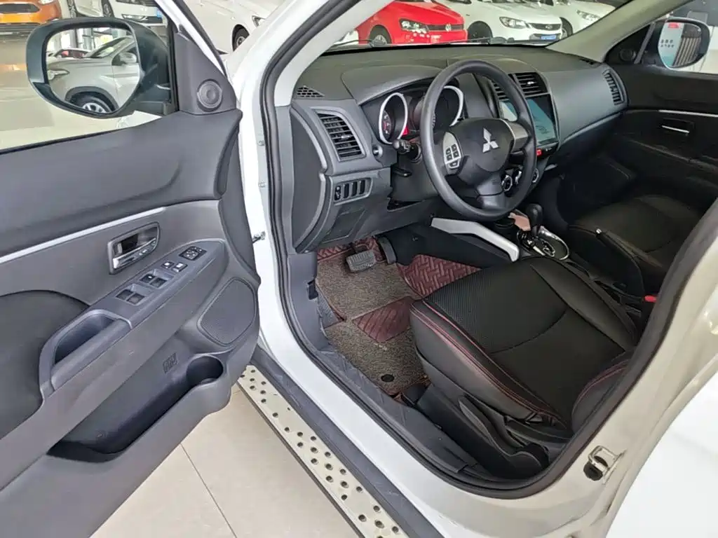 Mitsubishi ASX — миниатюра 16
