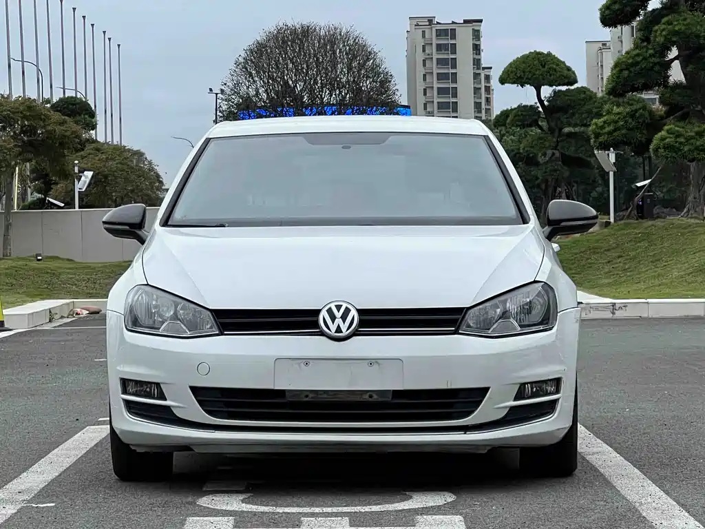 Volkswagen Golf — миниатюра 2