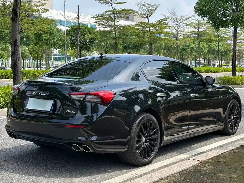 Maserati Ghibli — миниатюра 14