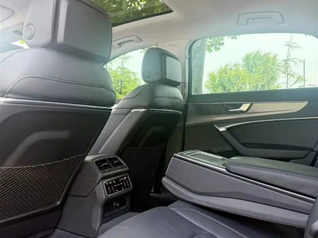 Audi A6L 2022 40 TFSI Luxury