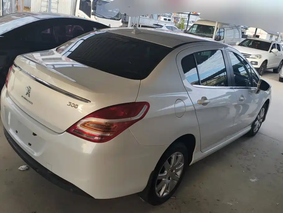 Peugeot 308 — миниатюра 3