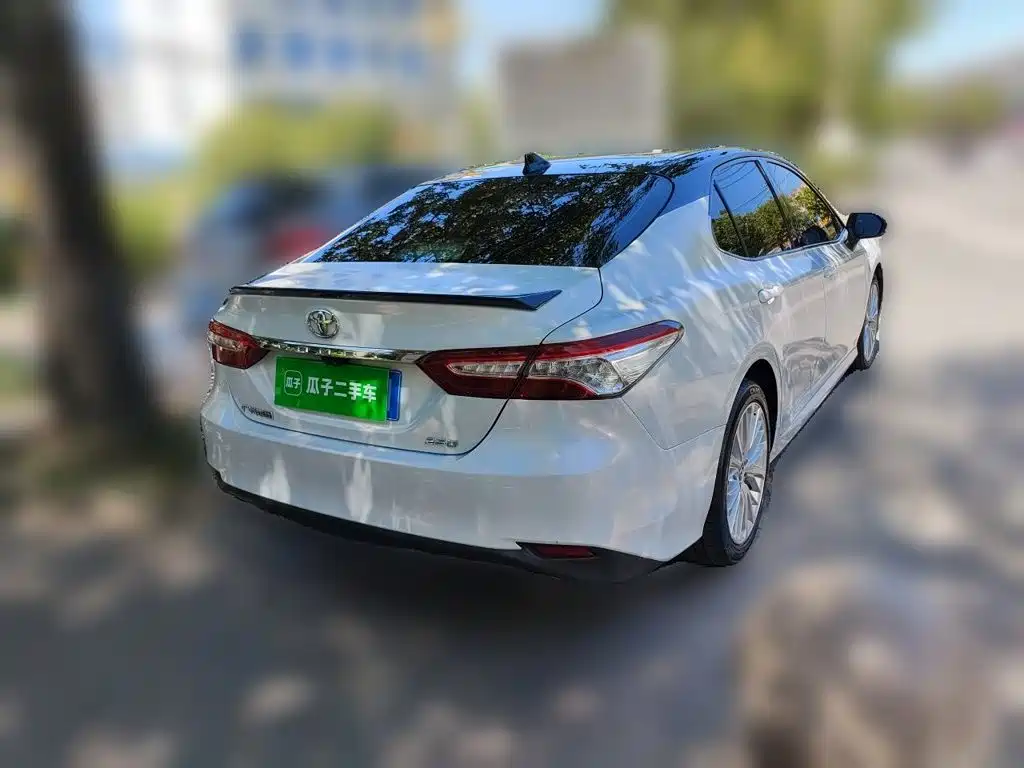 Toyota Camry — миниатюра 4