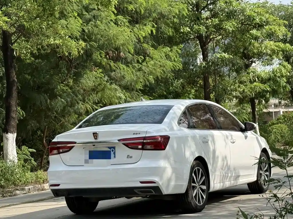 Roewe i6 Classic — миниатюра 9