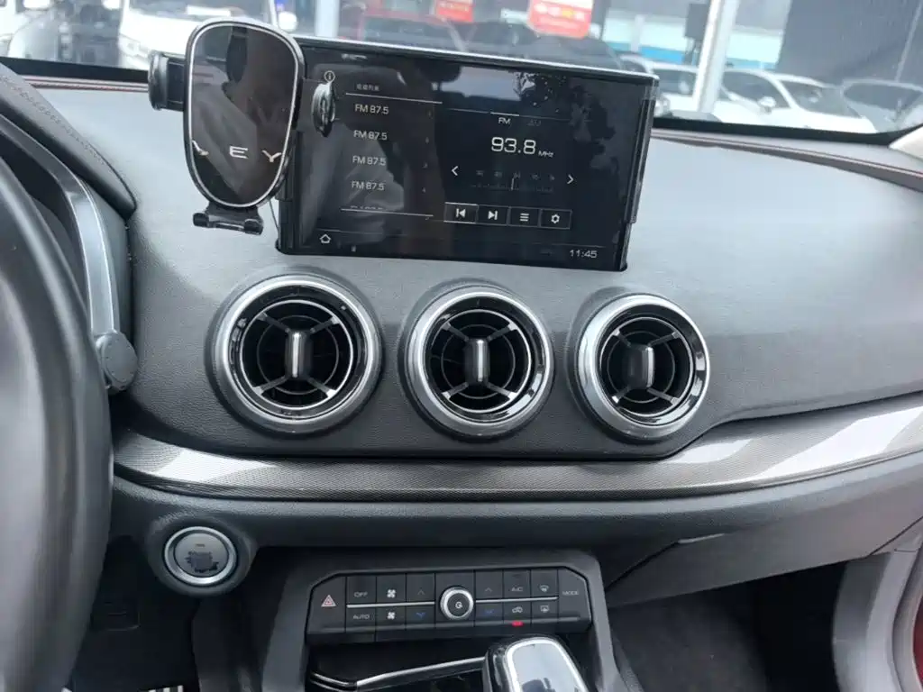 Wey Wey VV5 — миниатюра 13