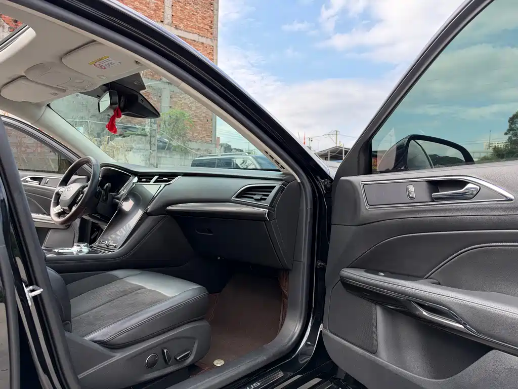 Ford Taurus — миниатюра 12