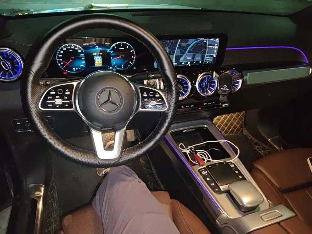 Mercedes-Benz GLB — миниатюра 10