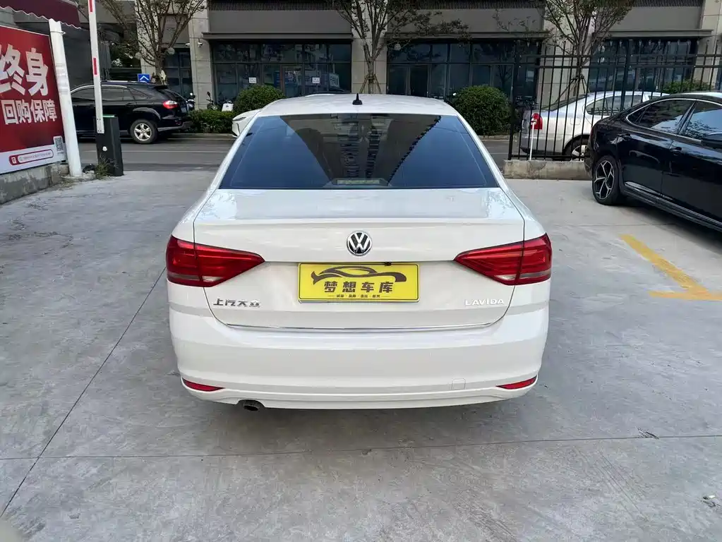 Volkswagen Lavida — миниатюра 6