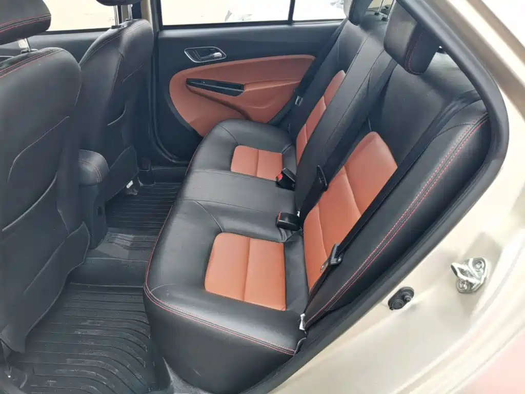 Geely King Kong — миниатюра 17