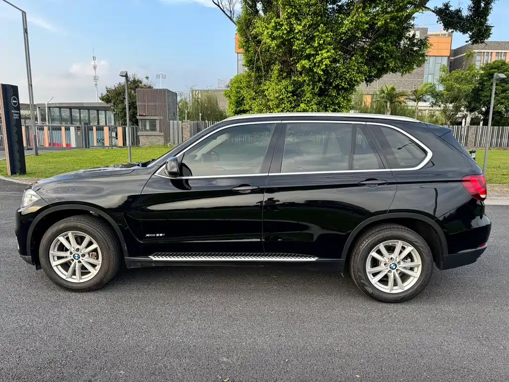 BMW X5 (Import) — миниатюра 3