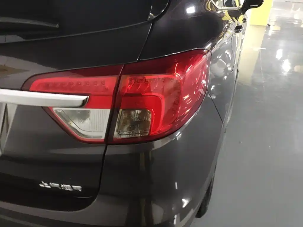 Buick Envision Plus — миниатюра 8