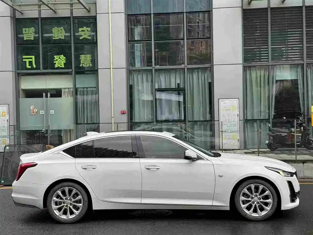 Cadillac CT5 — миниатюра 4