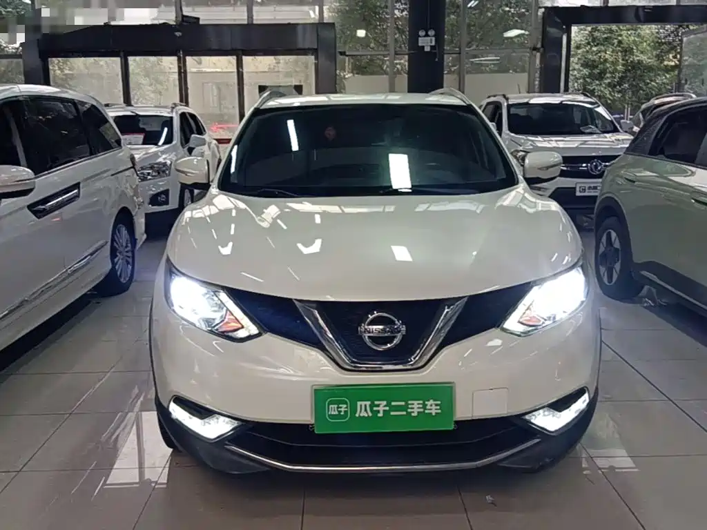 Nissan Qashqai — миниатюра 3