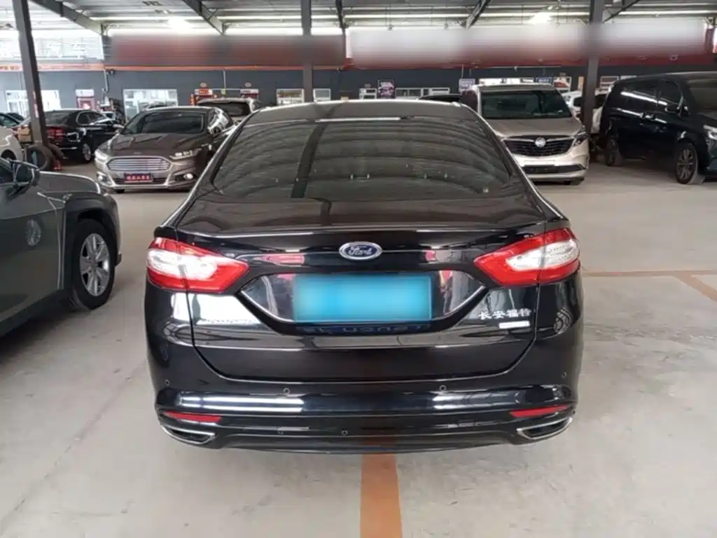 Ford Mondeo — миниатюра 6