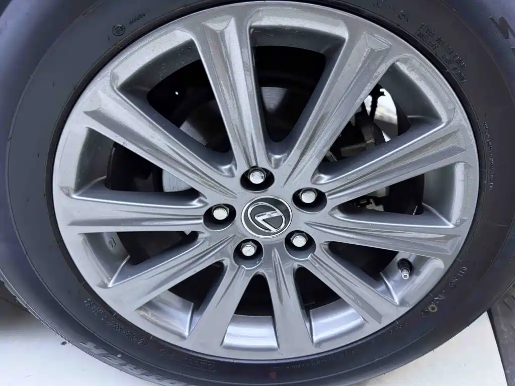 Lexus NX — миниатюра 23