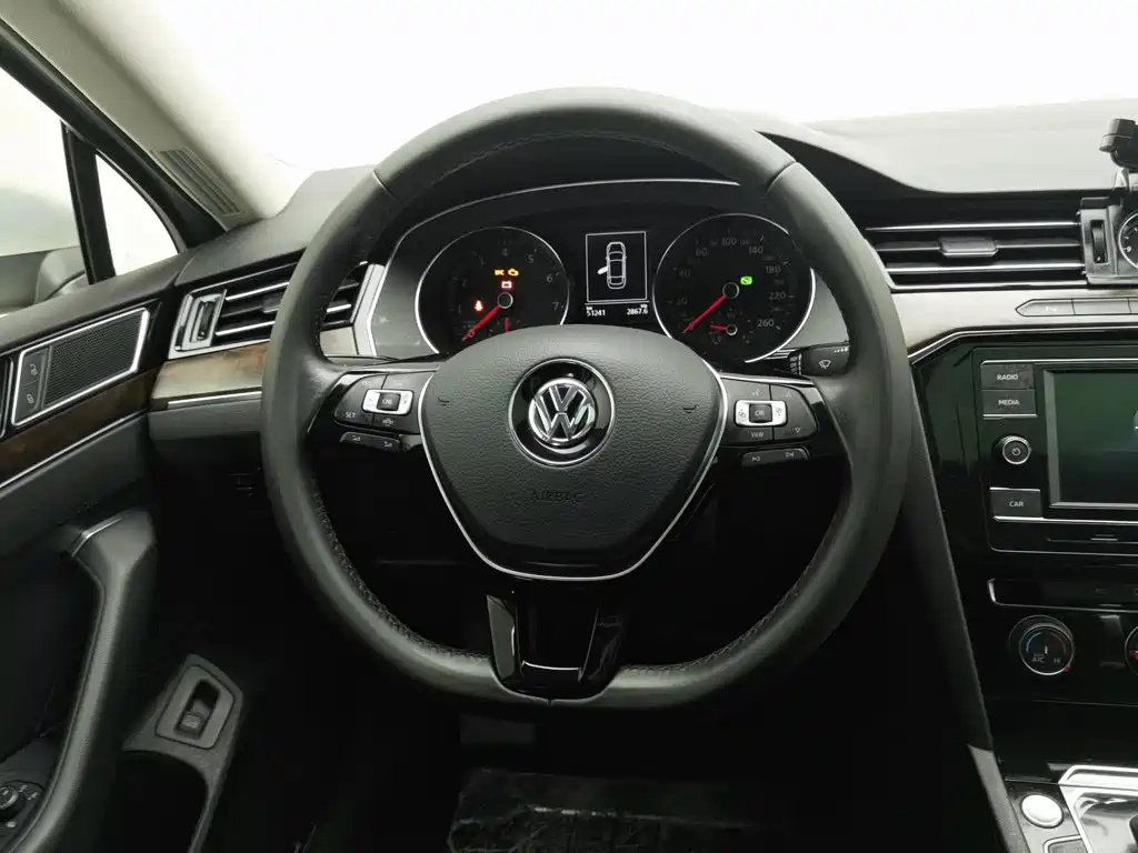 Volkswagen Magotan — миниатюра 11