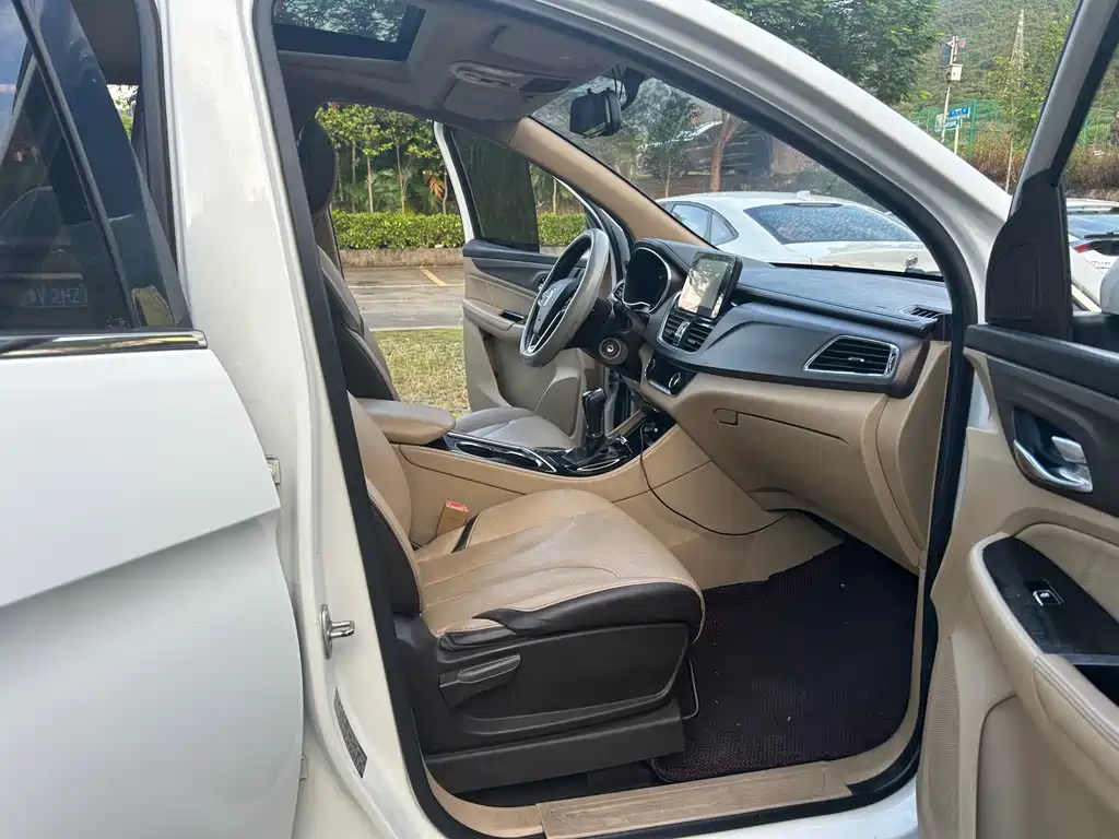 Baojun 730 — миниатюра 10