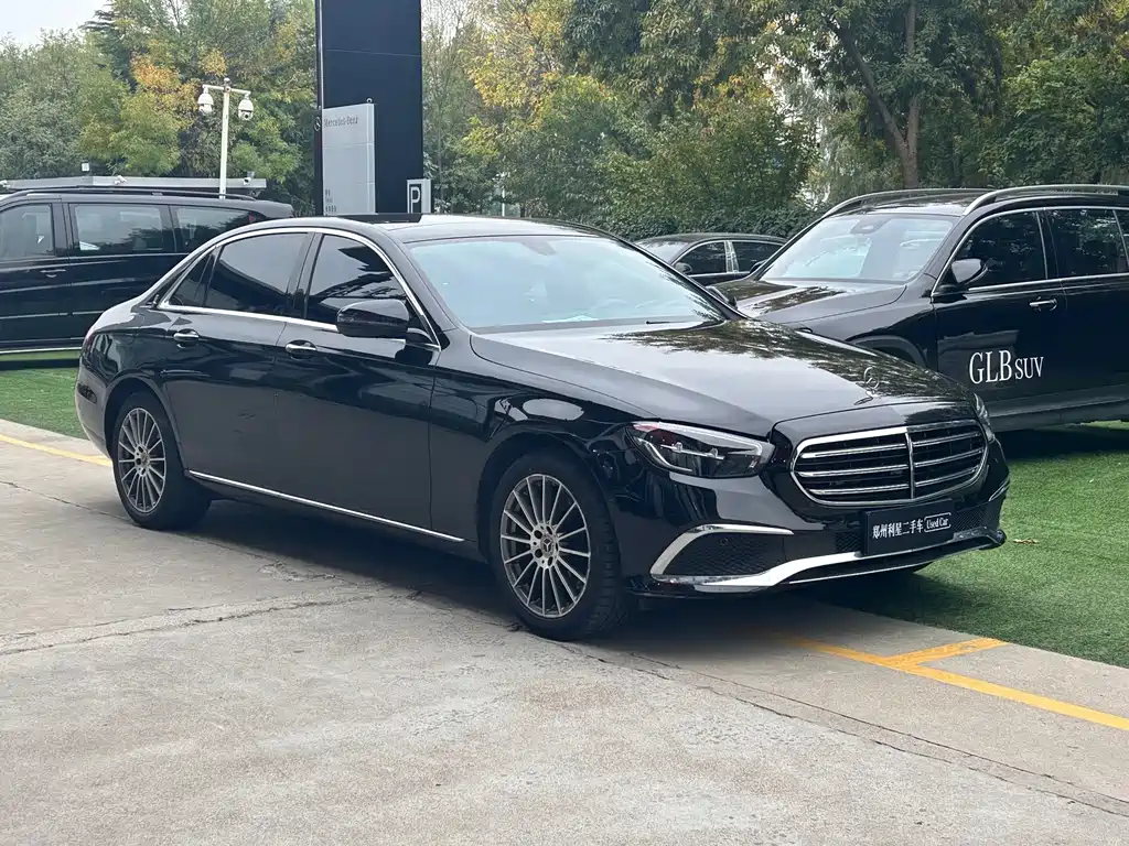Mercedes-Benz E-Class 2022 — фото 3