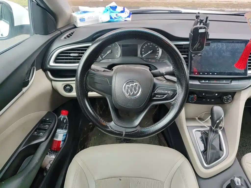 Buick Excelle — миниатюра 11