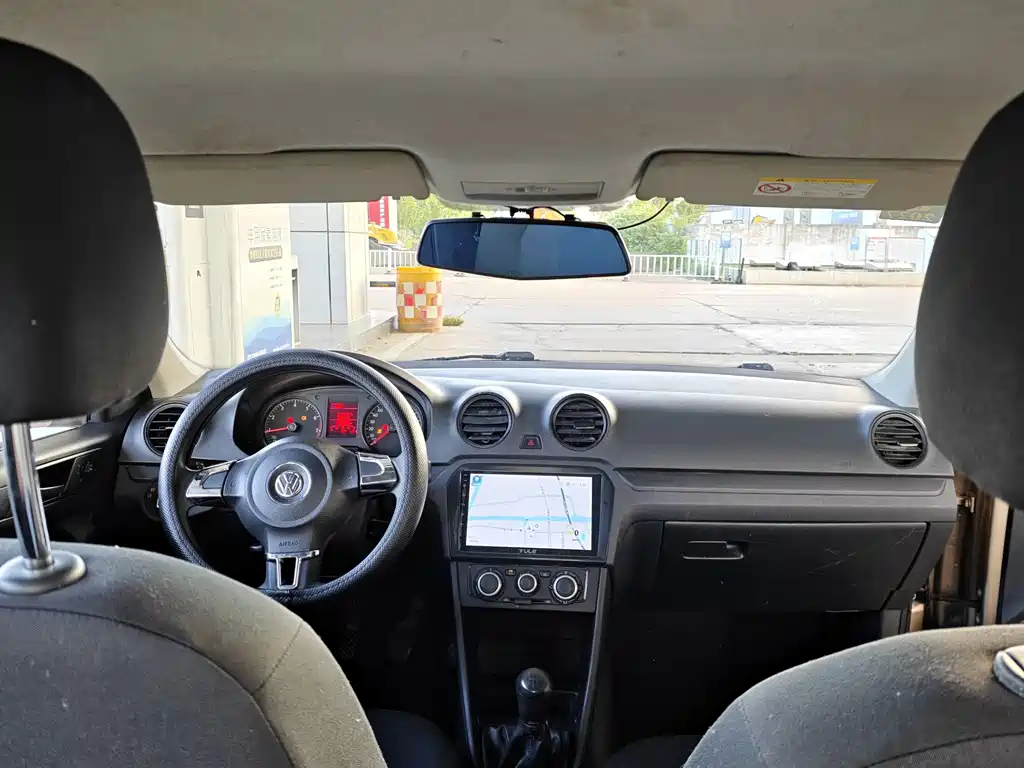 Volkswagen Jetta — миниатюра 14