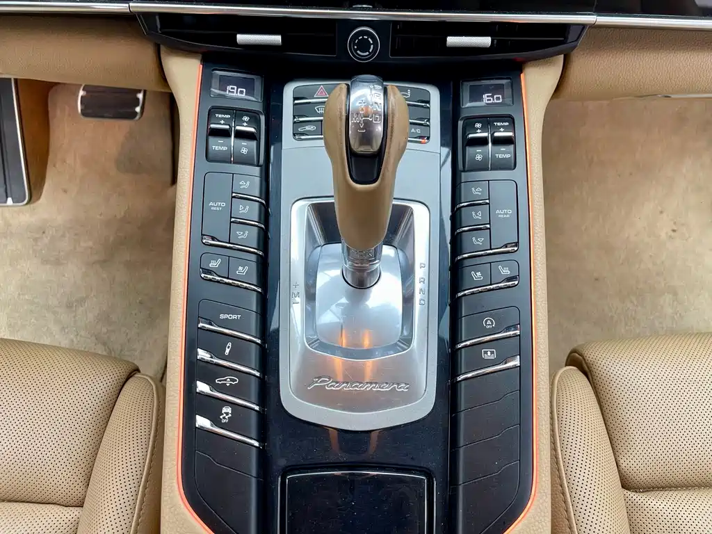 Porsche Panamera — миниатюра 8