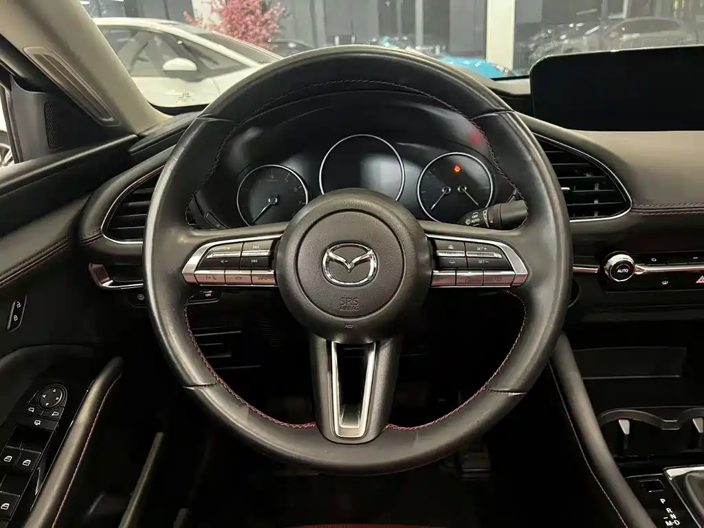 MAZDA 3 ANGKESAILA