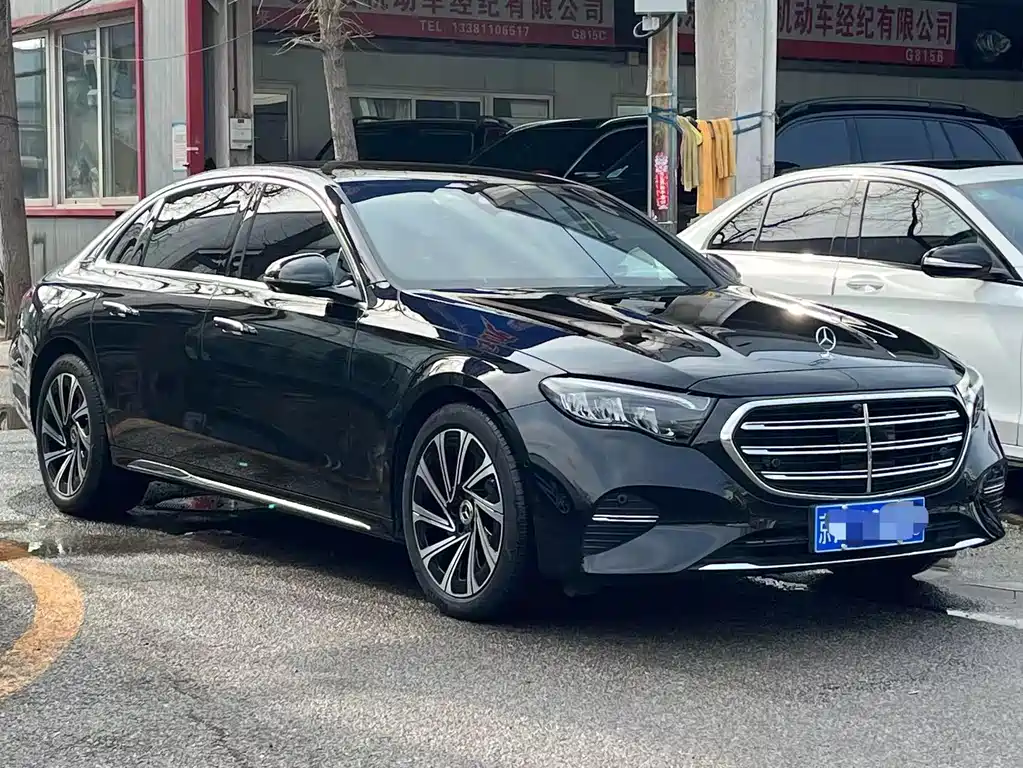 MERCEDES-BENZ E CLASS