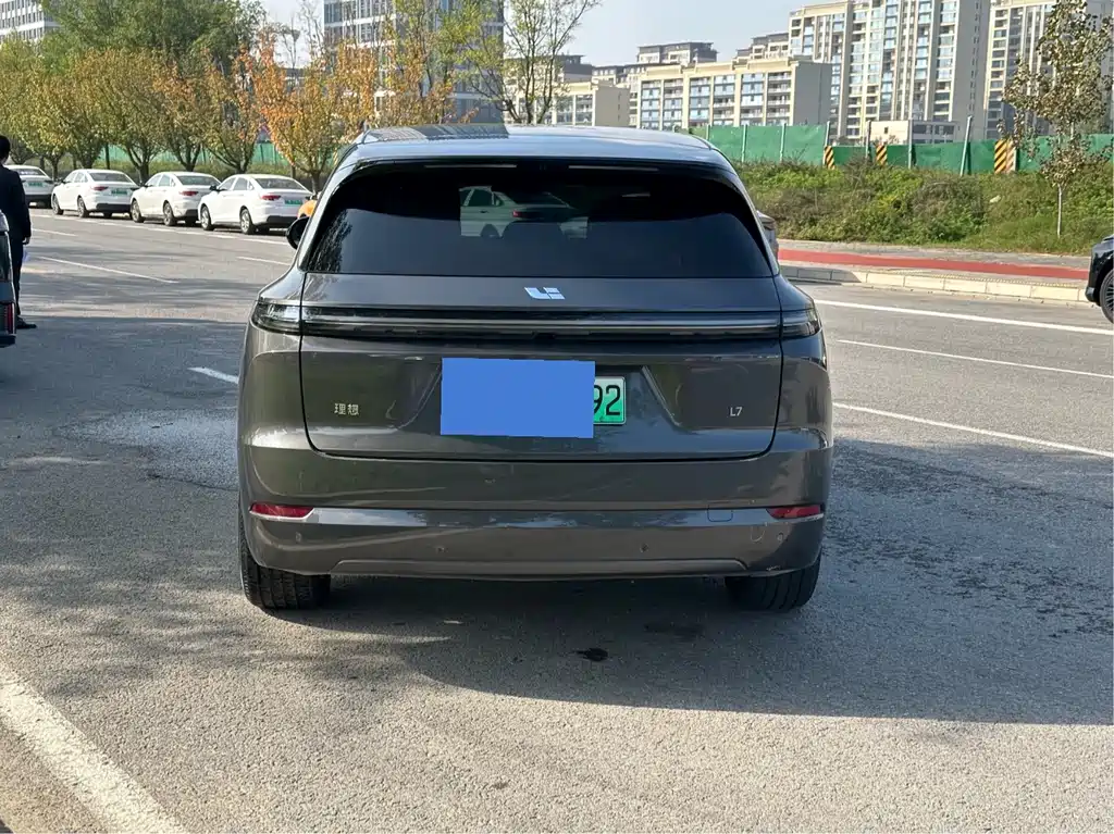 Li Auto IDEAL L7