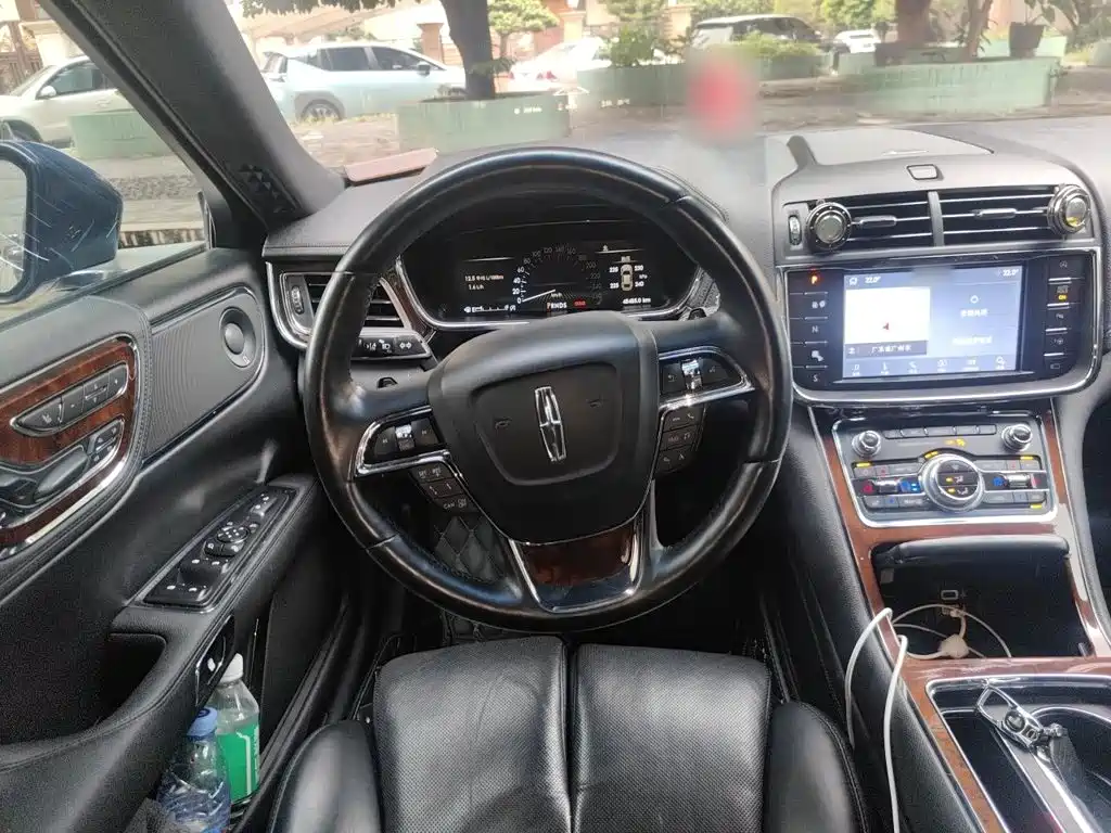 Lincoln Continental — миниатюра 6
