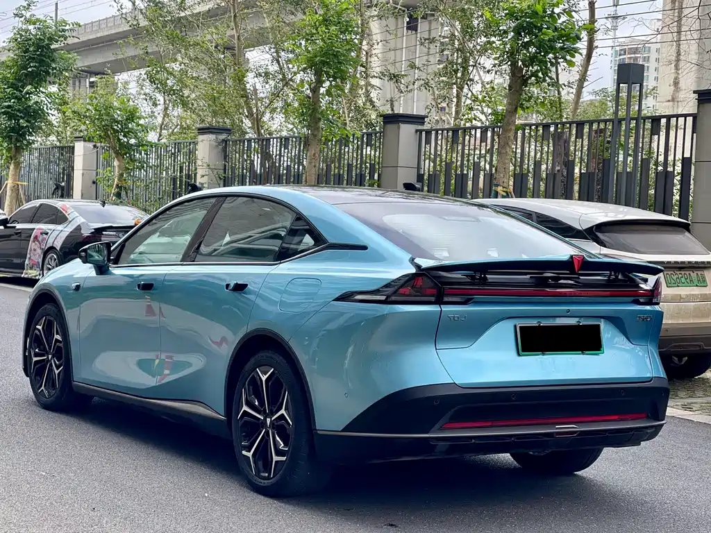 Changan Deepal DARK BLUE L07