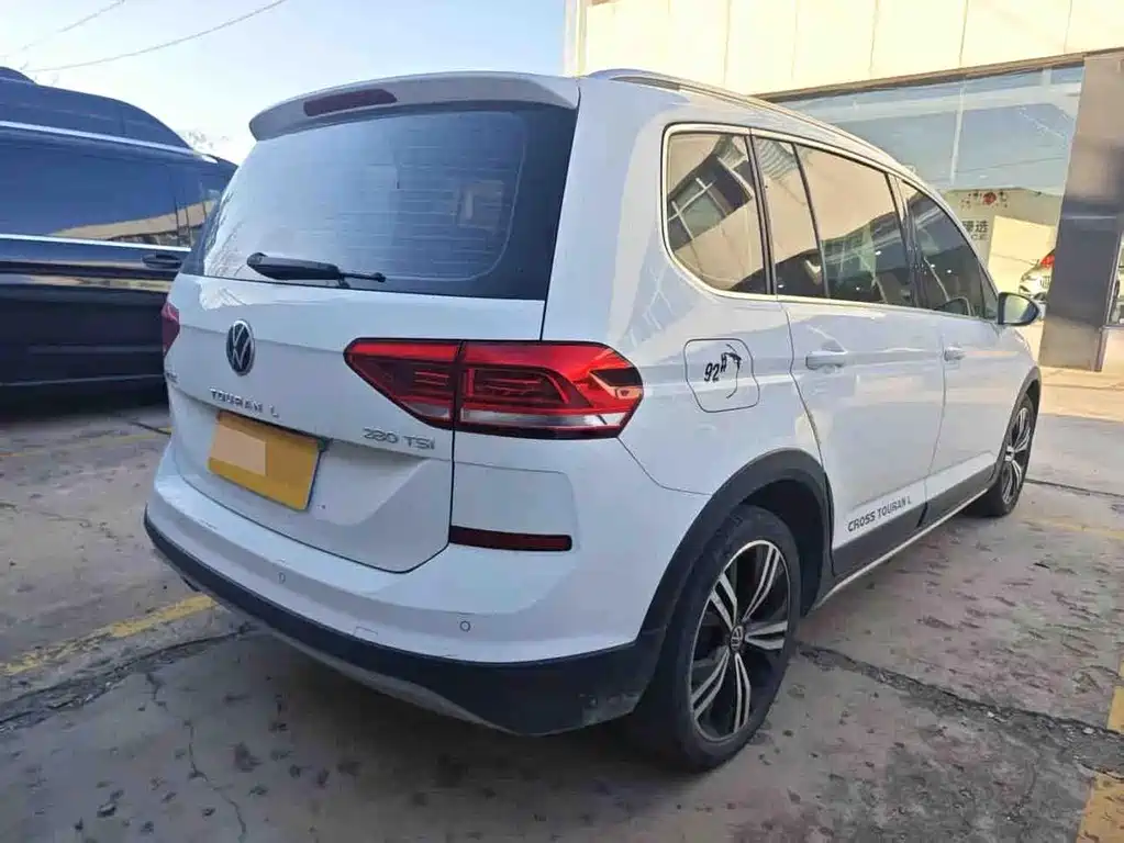 Volkswagen Touran — миниатюра 6