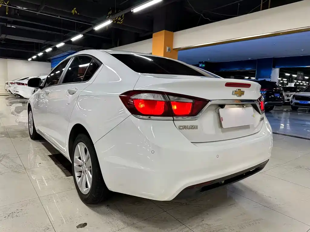 Chevrolet Cruze — миниатюра 9