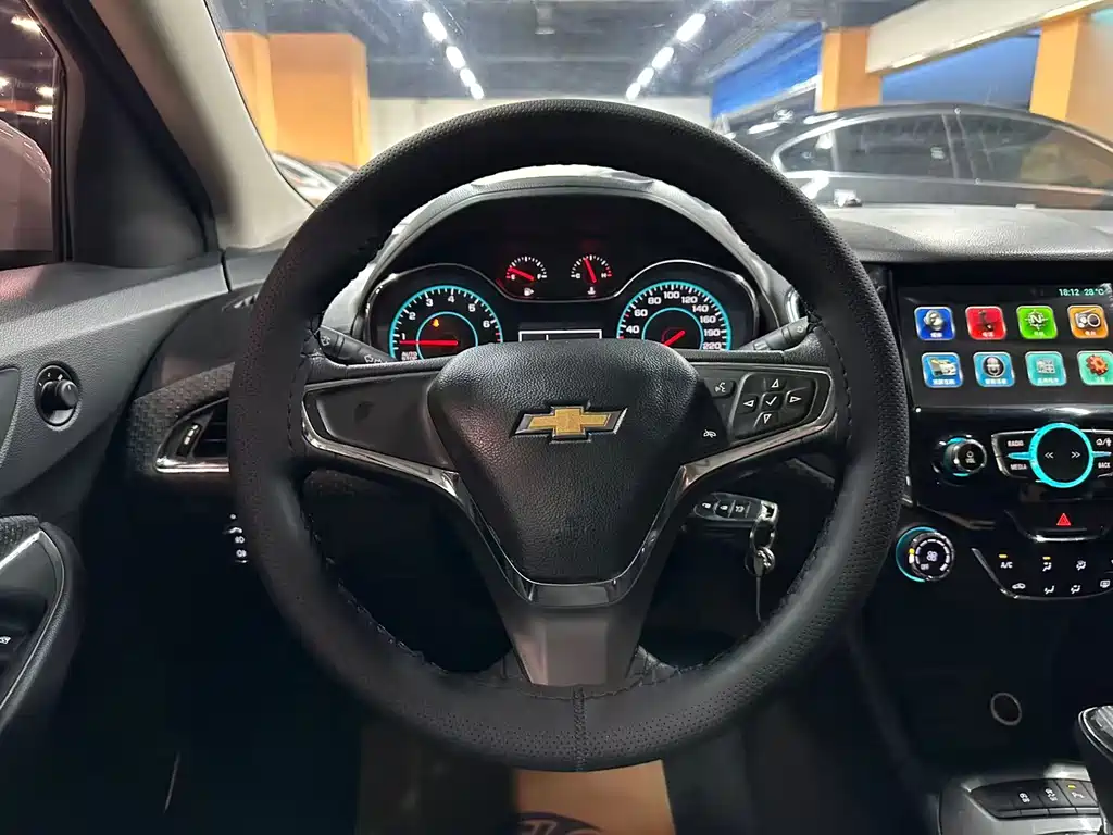 Chevrolet Cruze — миниатюра 10