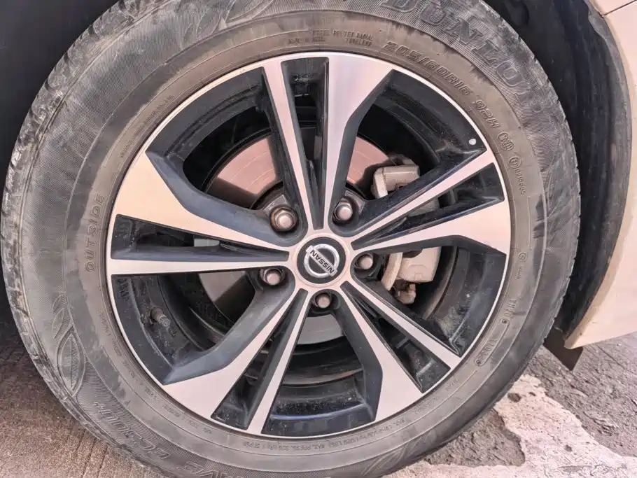 Nissan Sylphy — миниатюра 6