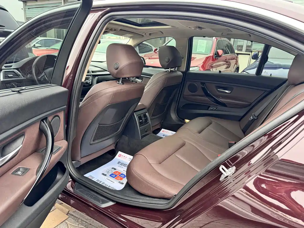 BMW 3 Series — миниатюра 6
