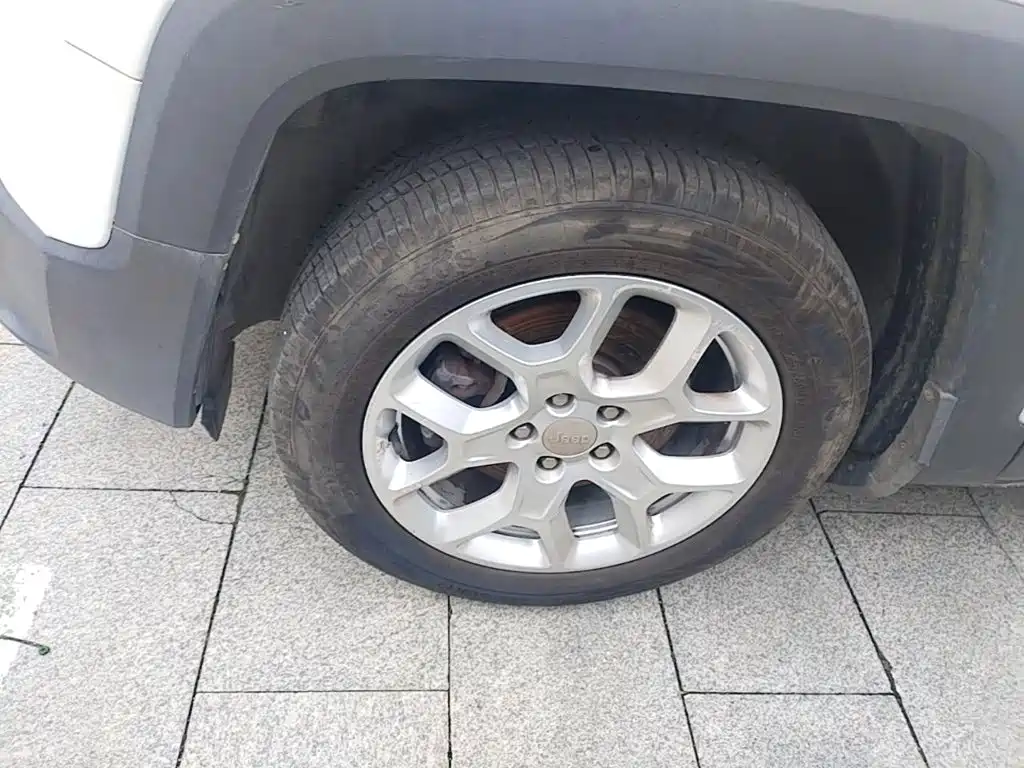 Jeep Renegade — миниатюра 23