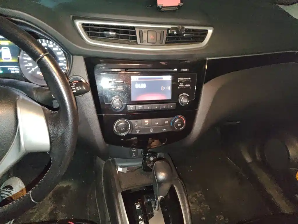 Nissan Qashqai — миниатюра 14