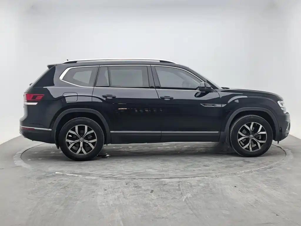 Volkswagen Teramont — миниатюра 3