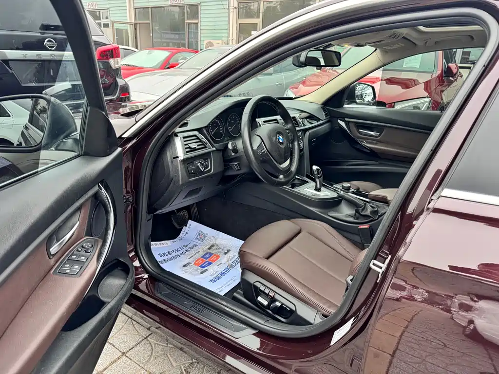 BMW 3 Series — миниатюра 5