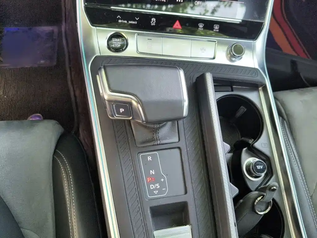 Audi A6L — миниатюра 7