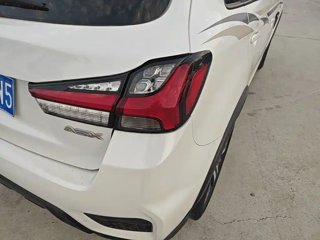 Mitsubishi ASX — миниатюра 8